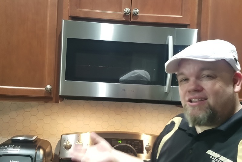 Buld-in Microwave Repair in Riverside